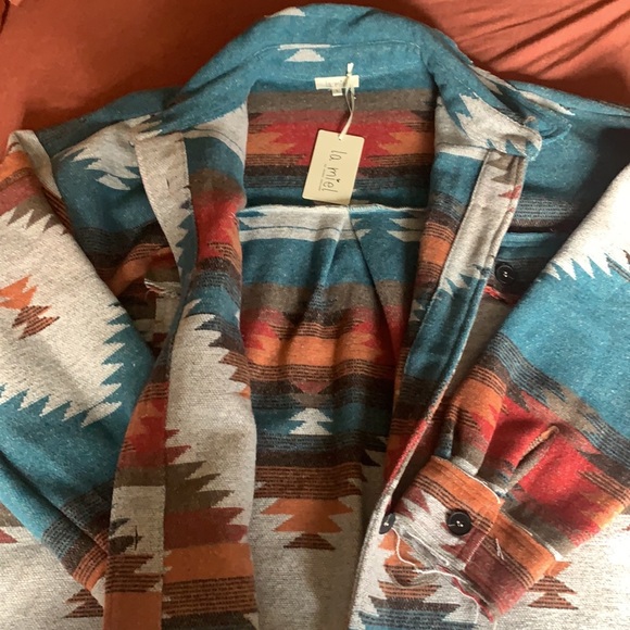 Aztec coat - Picture 4 of 4